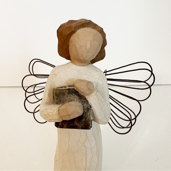 Willow Tree Angel of Learning Angel Figurine - Picture 2 of 8